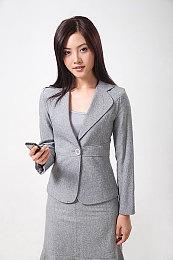 PS5新彩色手柄部分内部细节有所改变 扳机键弹簧更结实